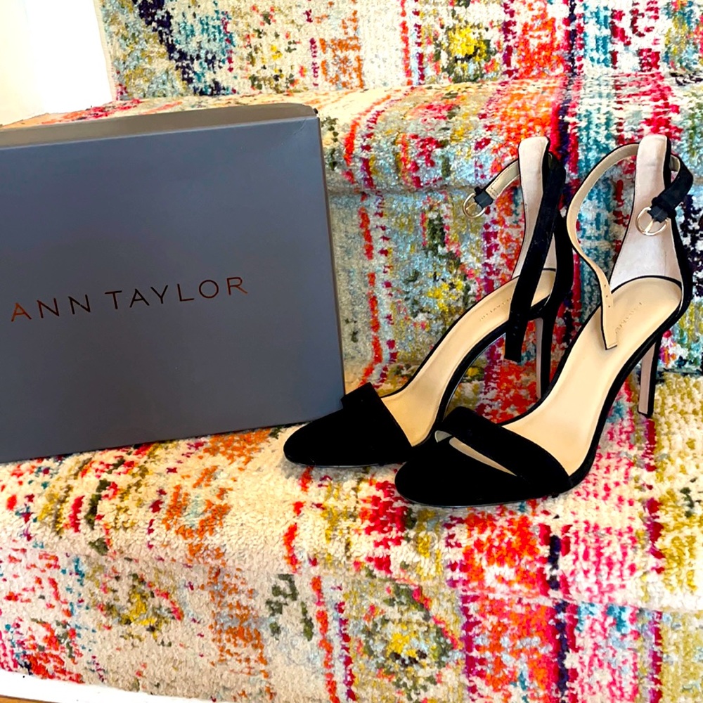 Ann Taylor - Suede Sandal